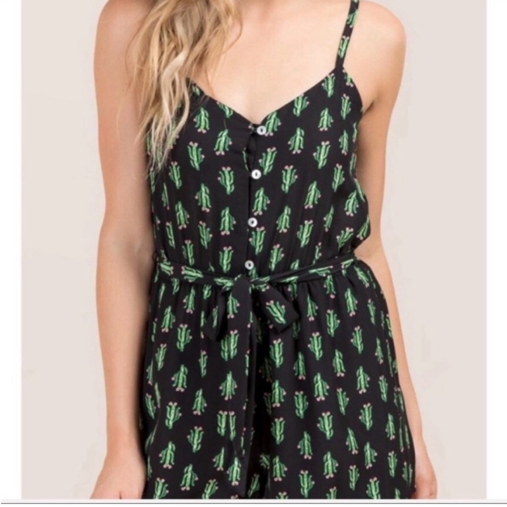 Francesca black cactus romper size Large NWT